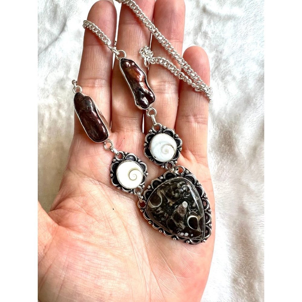 925 Turritella + Shiva’s Eye + Biwa Pearl